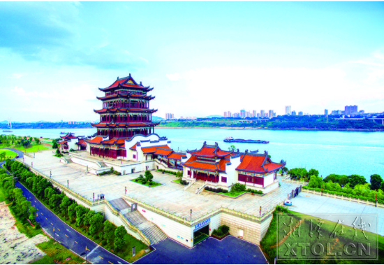 “萬樓興，湘潭興”，萬樓成為湘潭新地標(biāo)建筑。